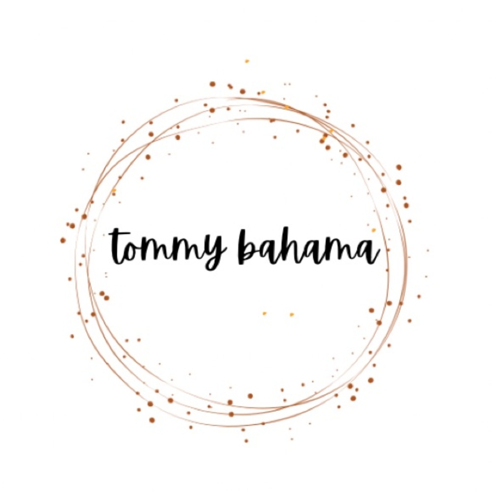 Tommy Bahama Circular Gold Accent Art